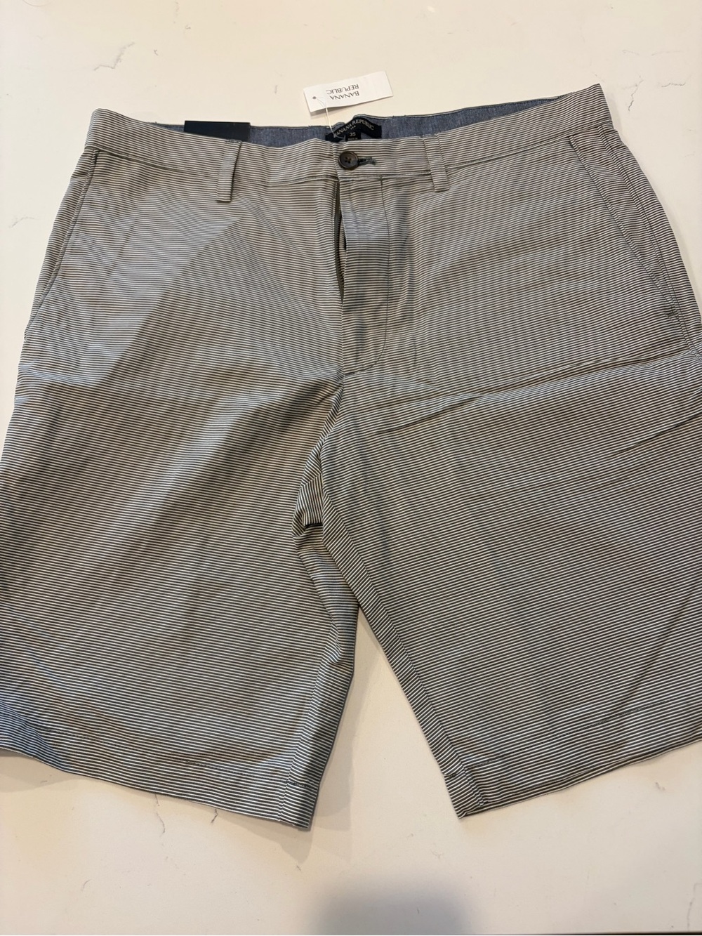 Banana Republic Men's Gray Micro-Striped Straight Fit Shorts